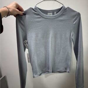 Aritzia Sunday Best Light Gray Long Sleeve Top size XS